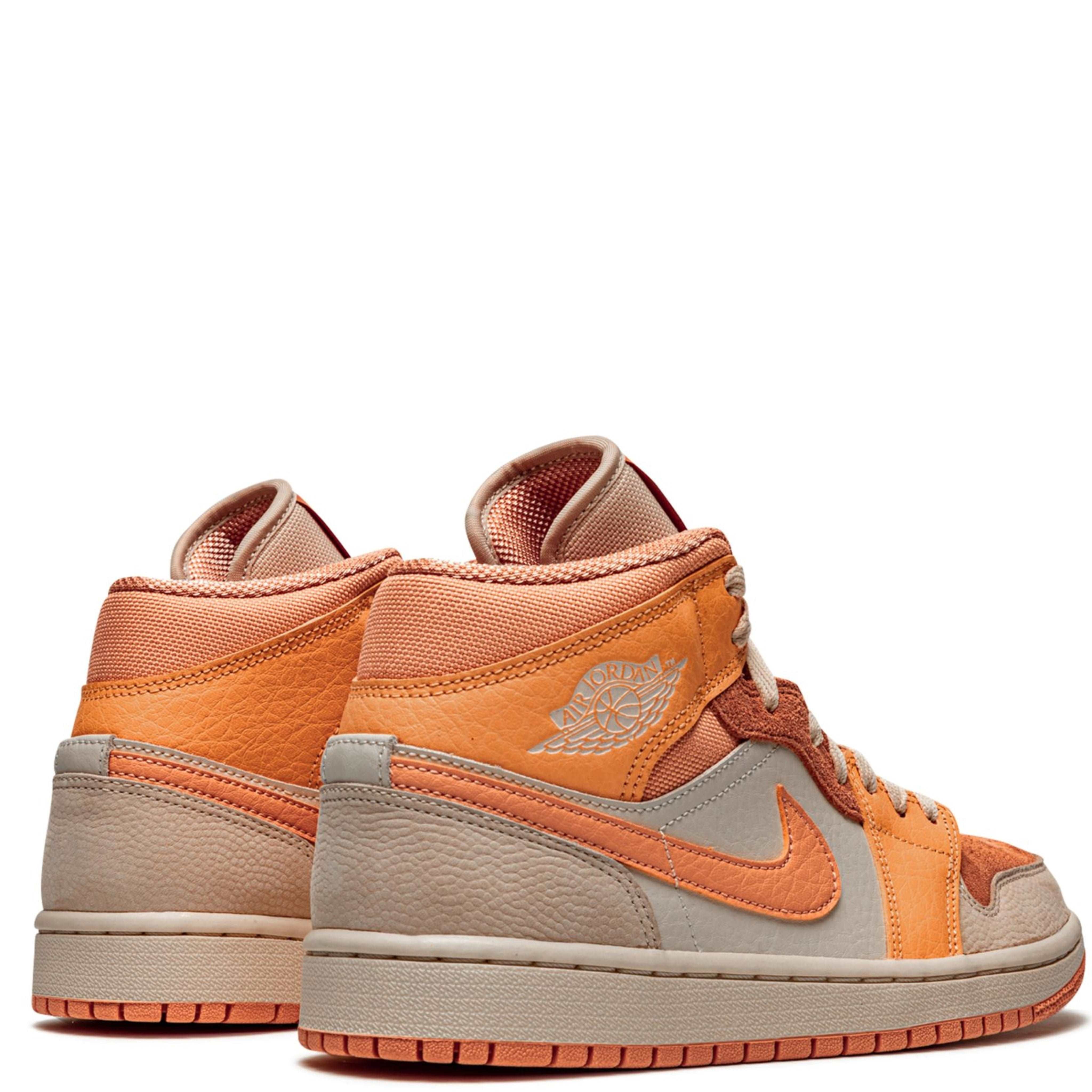 AIR JORDAN 1 MID APRICOT ORANGE (W)