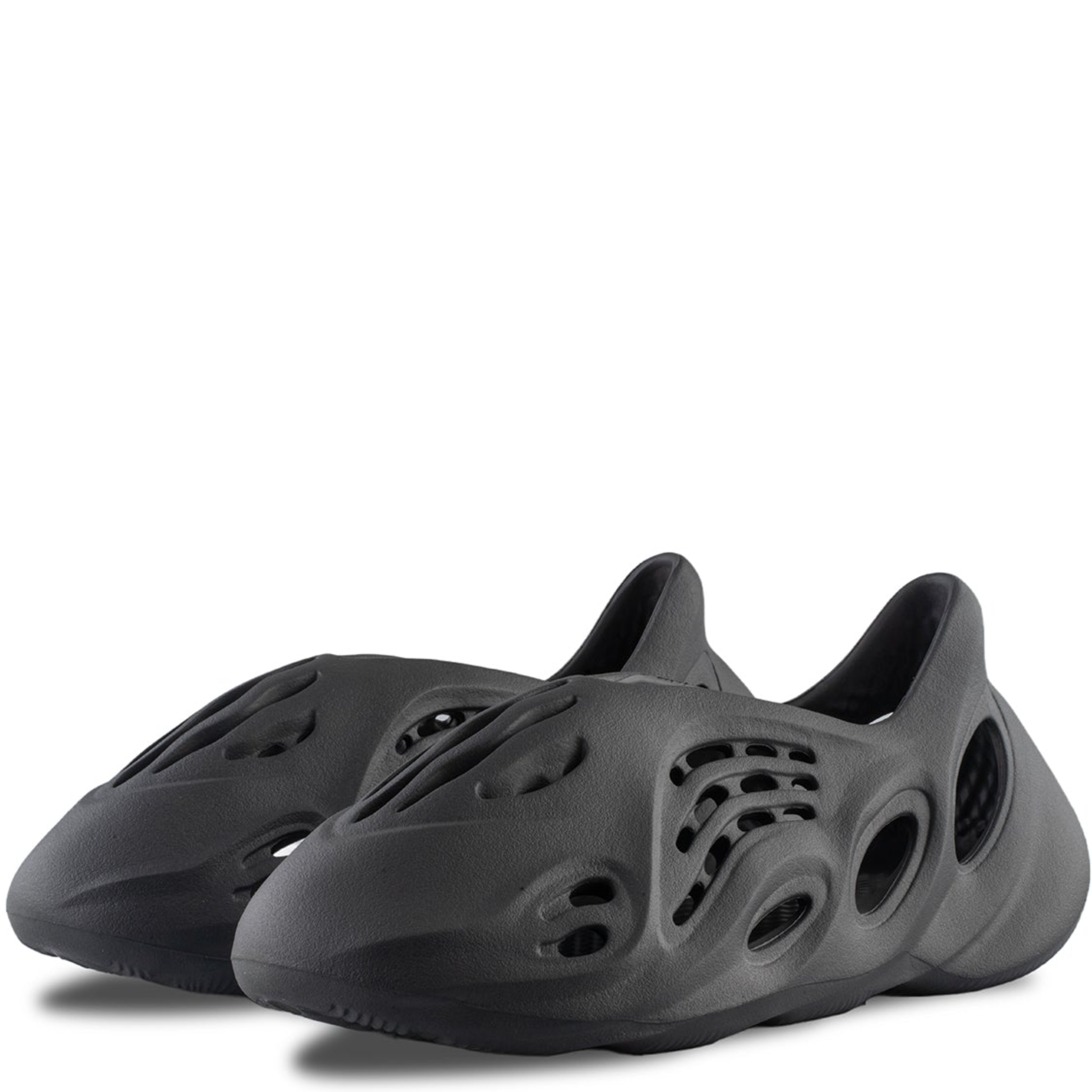 ADIDAS YEEZY FOAM RNNR CARBON